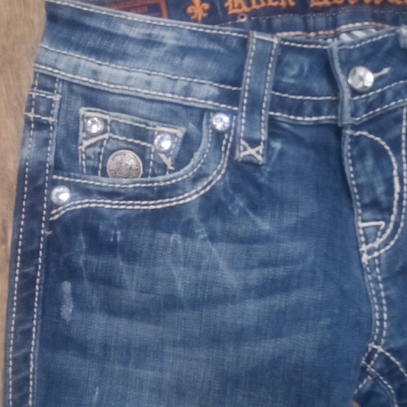 Rock Revival Women's 26 Capri Celine Bejeweled Faux Leather Flap Pockets NWT - Picture 4 of 12